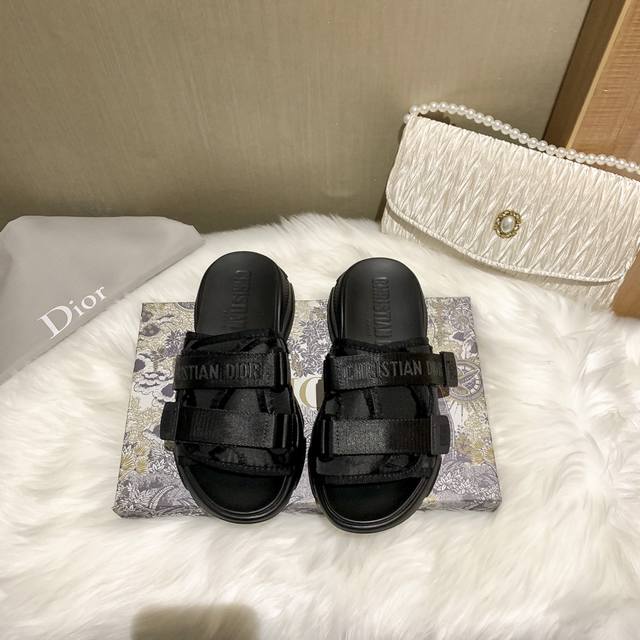 橙子出厂价 Dior 迪奥 魔术贴松糕厚底拖鞋 底厚：前掌3Cm、后跟5Cm 码数：35-40